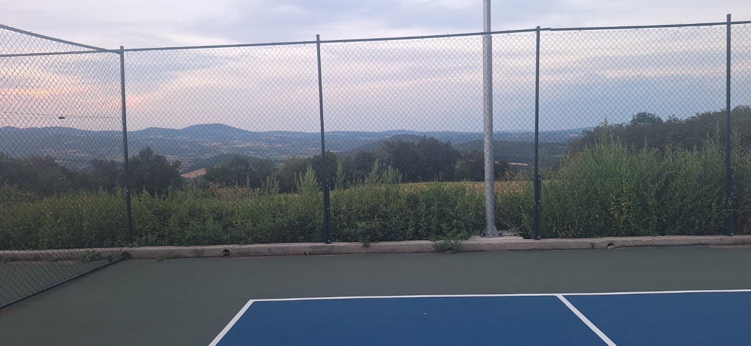 Pogled sa terena