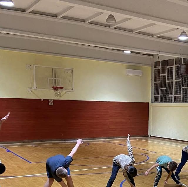 Esteban — gimnastika